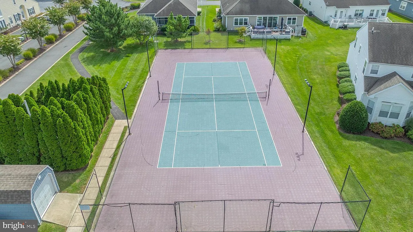 Community tennis courts