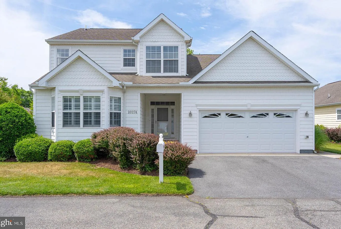 Front exterior of 20274 Fleming Circle, Rehoboth Beach